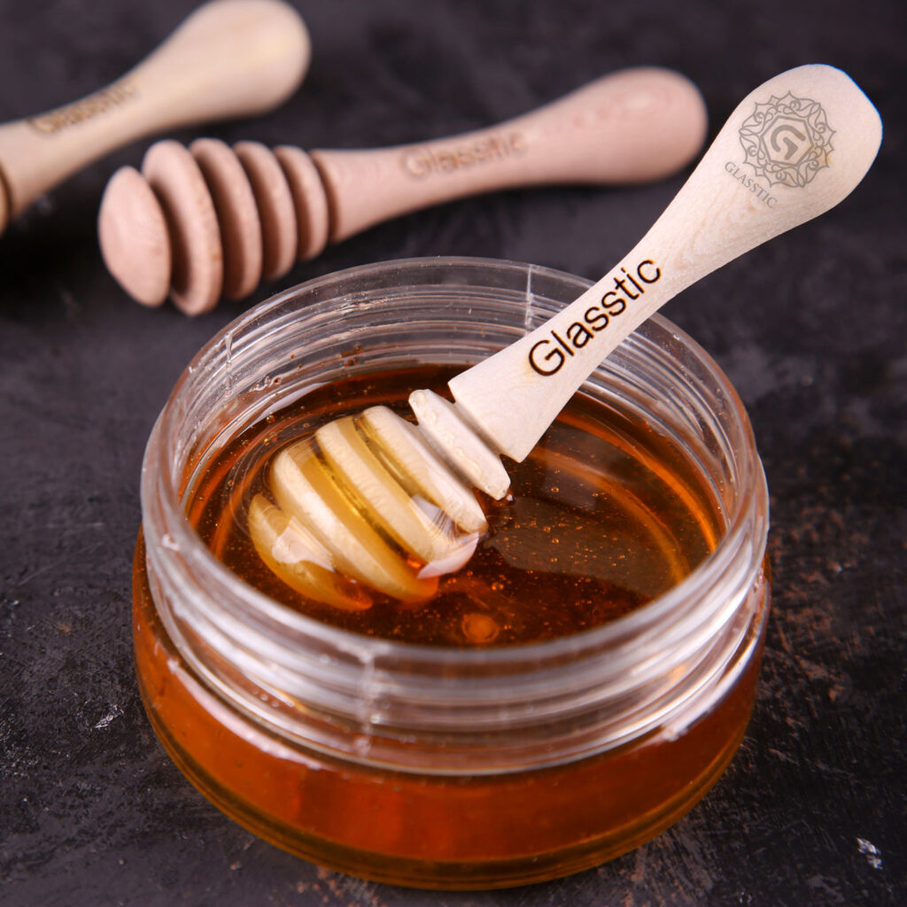 قاشق چوبی عسل